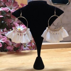 🌴White Tassel 1”Round Gold Ring 3” Long Earrings🌴 Or Buy All 3 For Just $26